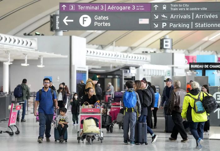 Trái ngược với xu hướng gia tăng du lịch tới châu Âu và châu Á, lượng người Canada tới Mỹ giảm mạnh. Ảnh: CNN.