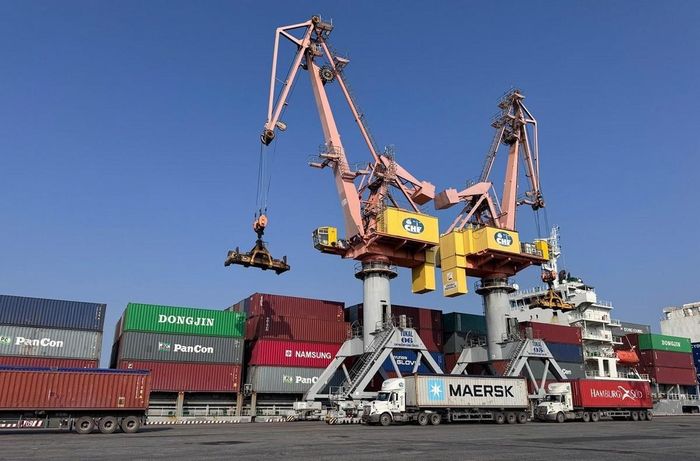 Hoạt động xuất, nhập khẩu hàng hóa của Việt Nam trong 7 tháng năm 2026 tiếp tục cho thấy những chuyển biến mạnh mẽ về quy mô kim ngạch. Ảnh: TTXVN.