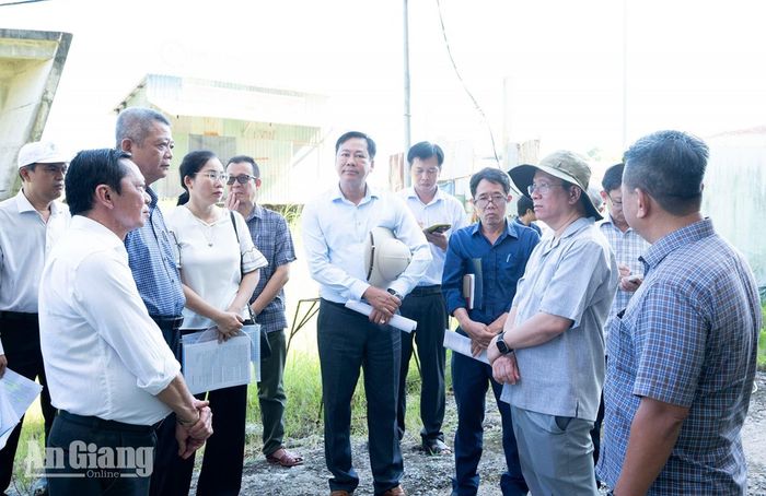 Chủ tịch UBND tỉnh An Giang Hồ Văn Mừng kiểm tra Dự án Trung tâm Triển lãm văn hóa nghệ thuật và bảo tồn di sản văn hóa tỉnh.