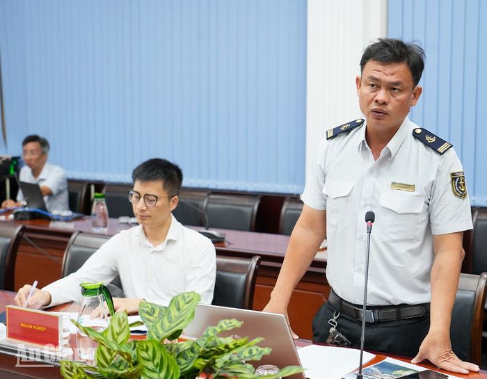 Đại diện Cảng vụ Hàng hải Kiên Giang phát biểu tại buổi làm việc.