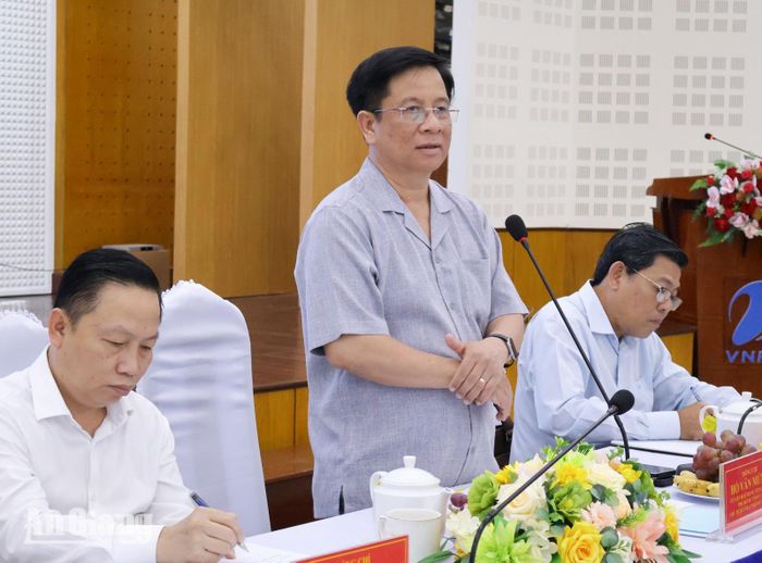 Chủ tịch UBND tỉnh An Giang Hồ Văn Mừng phát biểu tại hội nghị.