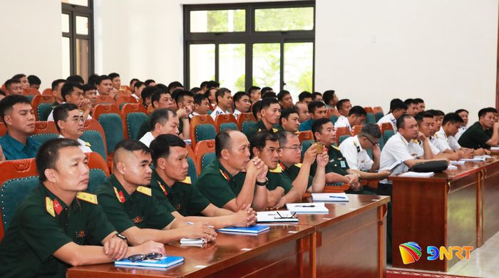 Các học viên tham dự khai mạc lớp tập huấn. Ảnh: ĐẮC MẠNH