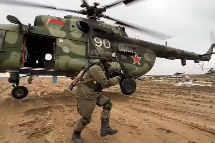 Binh sĩ Belarus tham gia một cuộc tập trận. Ảnh: Bộ Quốc phòng Belarus