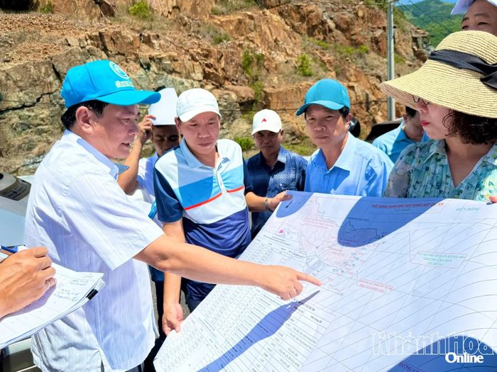 Đồng chí Lữ Thanh Hải khảo sát Dự án Nhà máy Điện gió TDX Khánh Hòa 1.