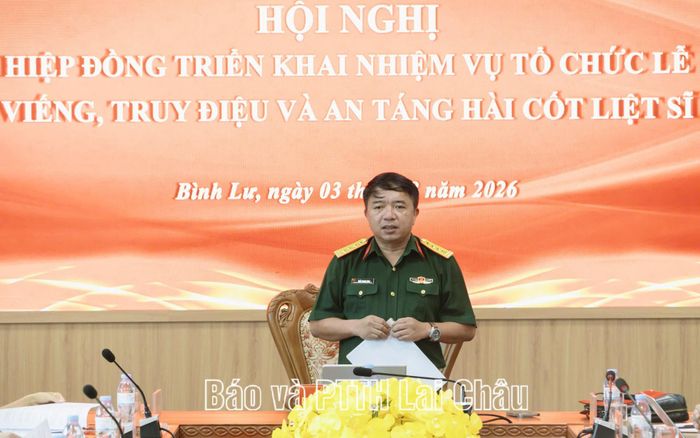 Đại tá Trần Thanh Bình – Phó Chính ủy Bộ CHQS tỉnh Lai Châu phát biểu tại hội nghị.