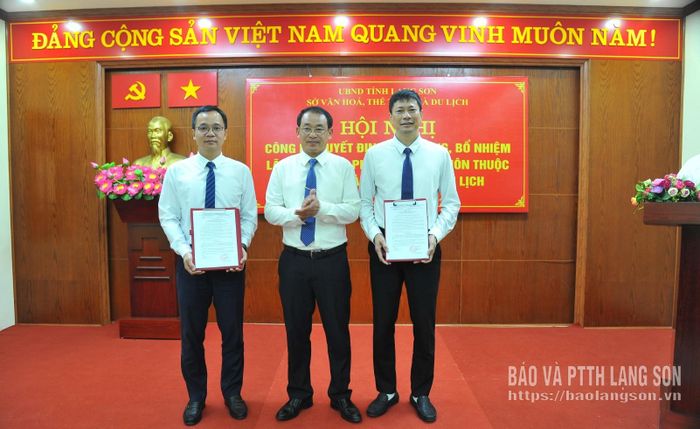 Lãnh đạo Sở VHTT&amp;DL trao các quyết định điều động, bổ nhiệm cho lãnh đạo phòng Thể thao và Báo chí, Xuất bản