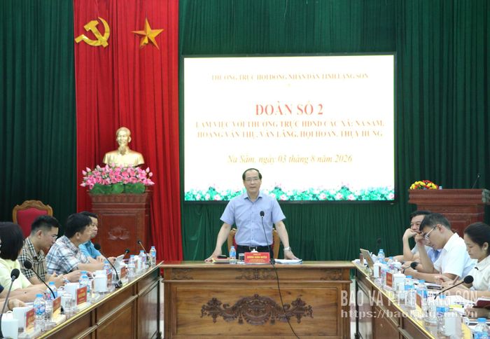 Đồng chí Dương Xuân Huyên, Ủy viên Ban Thường vụ Tỉnh ủy, Phó Chủ tịch Thường trực HĐND tỉnh phát biểu kết luận tại buổi làm việc