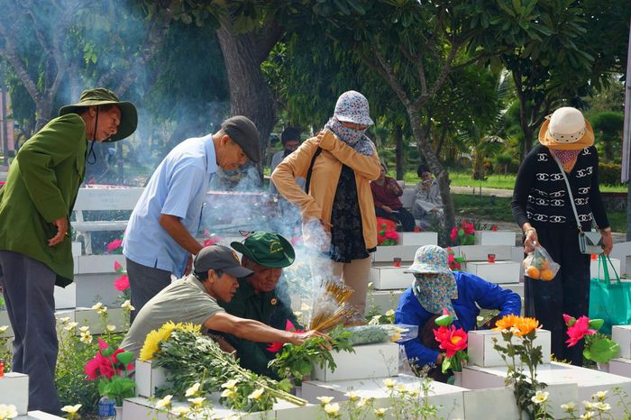Nghĩa trang Liệt sĩ Bình Thuận trong những ngày tháng 7