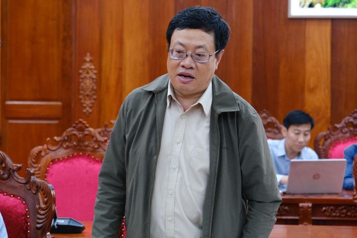 Ông Nguyễn Thanh Chương, Phó Giám đốc Sở Xây dựng phát biểu tại buổi làm việc