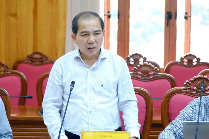 Giám đốc Sở Tài chính Lê Ngọc Tiến phát biểu tại buổi làm việc