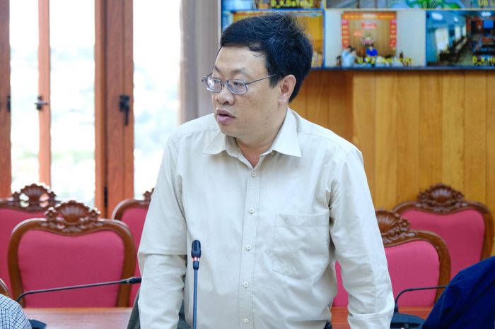 Ông Nguyễn Thanh Chương, Phó Giám đốc Sở Xây dựng phát biểu tại buổi làm việc