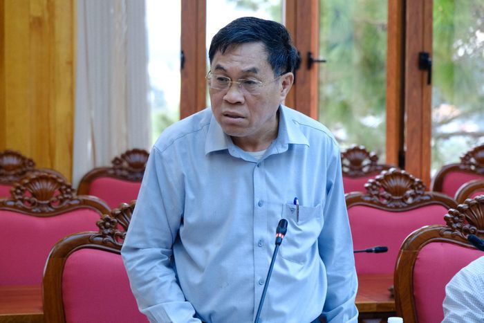 Đồng chí Võ Ngọc Hiệp, Tỉnh ủy viên, Phó Chủ tịch UBND tỉnh phát biểu tại buổi làm việc
