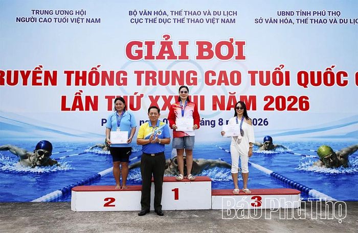Ở nội dung bơi bướm 50 m nữ, nhóm tuổi 45 - 49, vận động viên Nguyễn Tân Cảnh của Phú Thọ giành Huy chương Bạc.