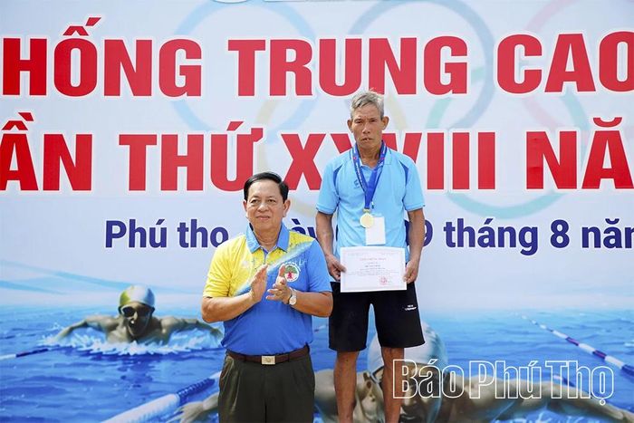 Vận động viên Bùi Văn Chình, đoàn Phú Thọ xuất sắc giành 2 Huy chương Vàng trong ngày thi đấu đầu tiên.