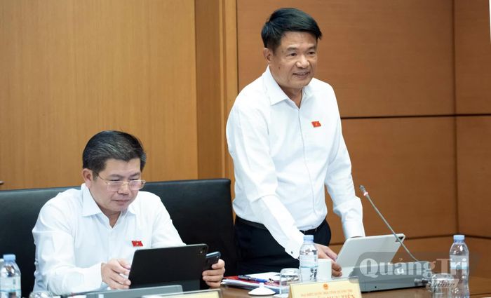 Đồng chí Nguyễn Huy Tiến, Viện trưởng Viện Kiểm sát nhân dân tối cao thảo luận tại phiên họp - Ảnh: CTV
