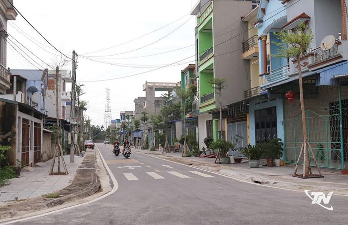 Các trục đường khu dân cư Bình Minh được trải nhựa từ nguồn vốn đầu tư công đã làm thay đổi hoàn toàn diện mạo đô thị.
