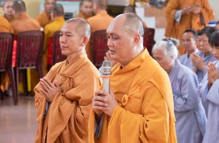Thượng tọa Thích Thiện Chơn tác bạch