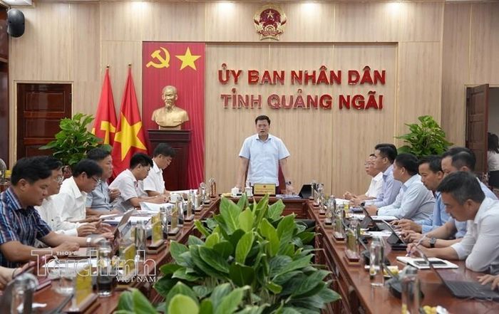 Phó Bí thư Tỉnh ủy, Chủ tịch UBND tỉnh Quảng Ngãi Nguyễn Đức Tâm chủ trì cuộc họp. Ảnh: T.H