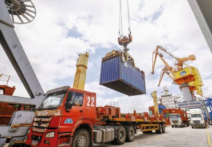Thông tư 95/2026/TT-BTC góp phần hoàn thiện khuôn khổ thực hiện Hiệp định tránh đánh thuế hai lần, hỗ trợ doanh nghiệp chủ động quản trị rủi ro trong các giao dịch xuyên biên giới. Ảnh: Đức Thanh