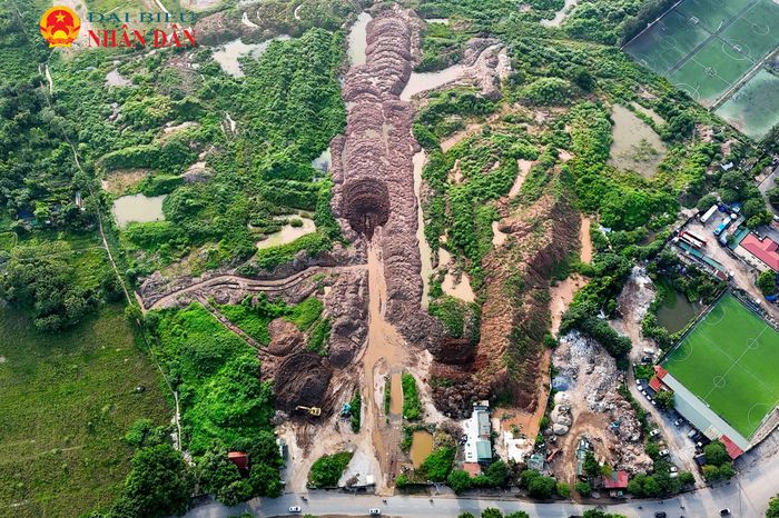 Hiện tại khu vực thuộc dự án công viên Hà Đông đang được sử dụng làm điểm tập kết tạm thời đất đào từ các dự án hồ điều hòa thuộc chương trình chống ngập khẩn cấp của Thủ đô Hà Nội