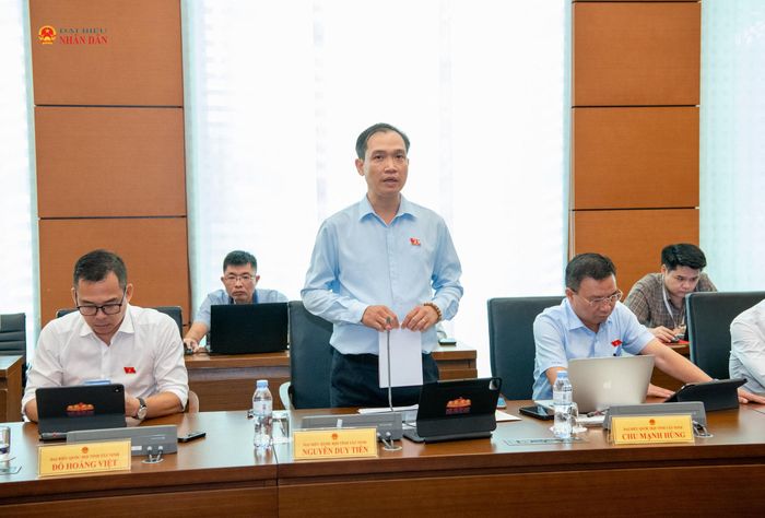 ĐBQH Nguyễn Duy Tiến (Tây Ninh) phát biểu