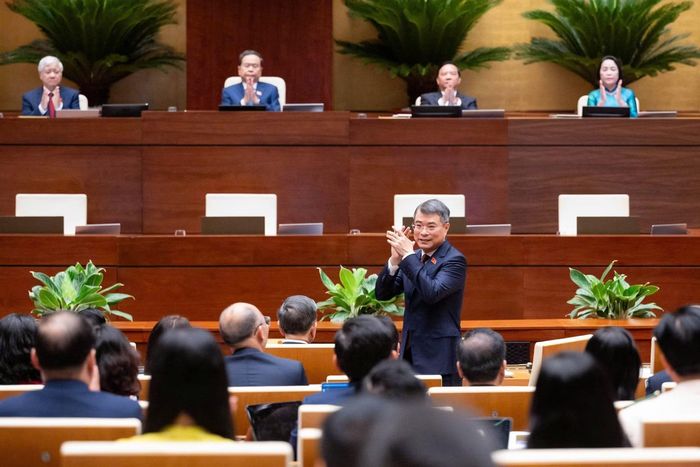 Thủ tướng Chính phủ Lê Minh Hưng dự phiên họp.