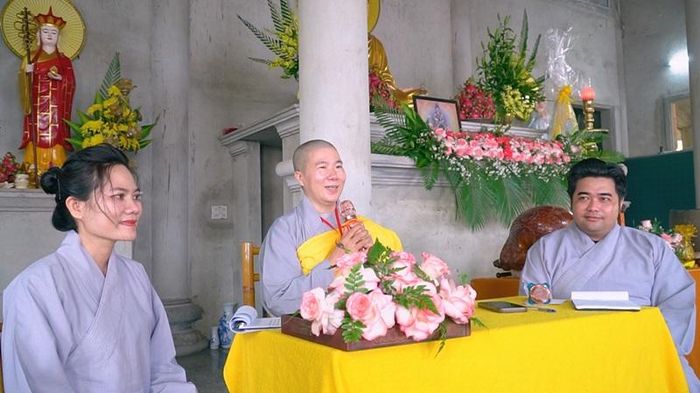 Sư cô Thích nữ Giới Tín chia sẻ tại tọa đàm "Quán Âm giữa đời thường", mang đến những góc nhìn gần gũi về việc ứng dụng giáo lý Phật giáo trong đời sống hằng ngày.