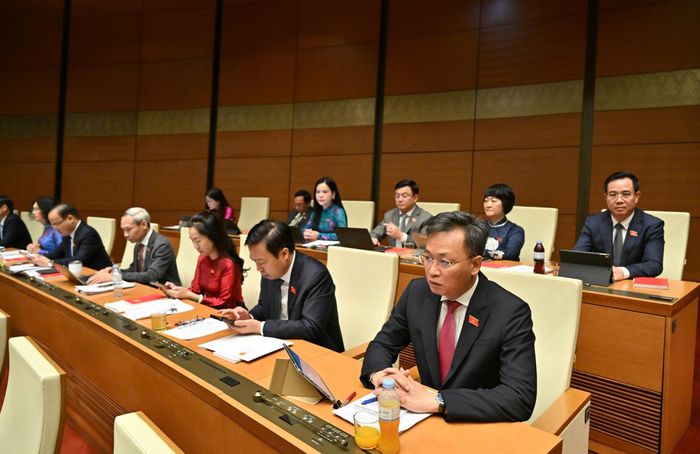 Ủy viên Ban Chấp hành Trung ương Đảng, Tổng Kiểm toán nhà nước Nguyễn Hữu Nghĩa tham dự phiên khai mạc Kỳ họp. Ảnh: Quang Khánh
