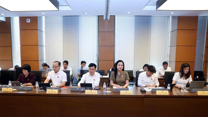 Các đại biểu tham dự Phiên họp. Ảnh: T. THÀNH