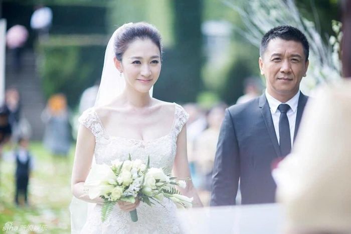 Lý Tiểu Nhiễm và chồng, Từ Giai Ninh khi kết hôn.