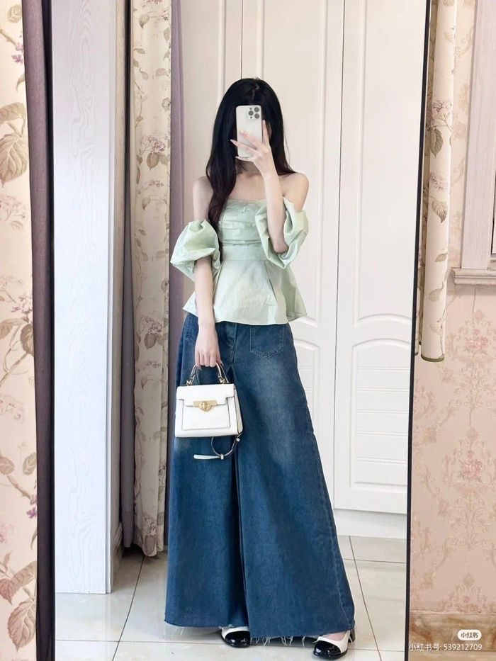 Phụ kiện tối giản giúp tổng thể trang phục thêm tinh tế. (Ảnh: Pinterest)