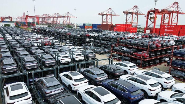 Nhập khẩu ô tô 6 tháng đạt hơn 121.000 xe. Ảnh minh họa