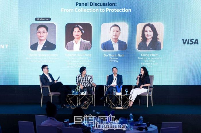 Trong khuôn khổ sự kiện cũng diễn ra hai phiên tọa đàm