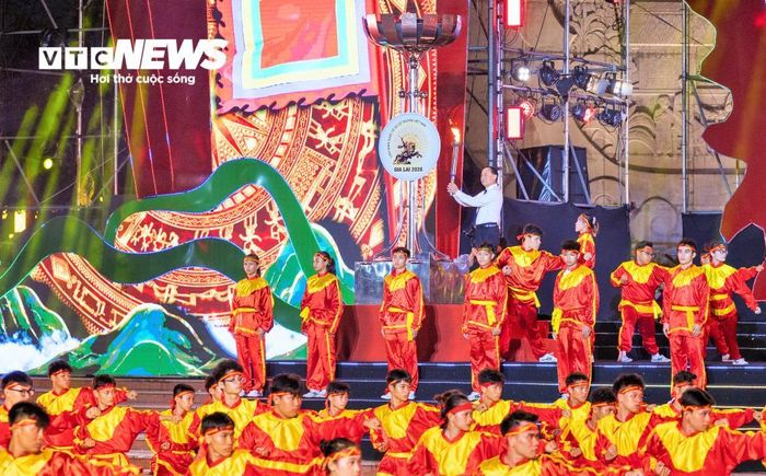 Tại lễ khai mạc, ông Thái Đại Ngọc, Bí thư Tỉnh ủy Gia Lai thực hiện nghi thức thắp sáng đài lửa bằng ngọn lửa thiêng được rước từ Bảo tàng Quang Trung. Ngọn lửa thắp sáng biểu trưng cho tinh thần thượng võ, ý chí quật cường và sự lan tỏa giá trị võ cổ truyền Việt Nam ra thế giới.