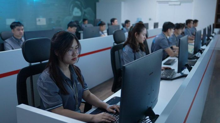 Với tổng cộng 8 giải thưởng ở các lĩnh vực Cloud, Data Center, An toàn thông tin và Phát triển bền vững (ESG), Viettel IDC cho thấy một hệ sinh thái dịch vụ được phát triển theo hướng đồng bộ. (Ảnh: Viettel IDC)