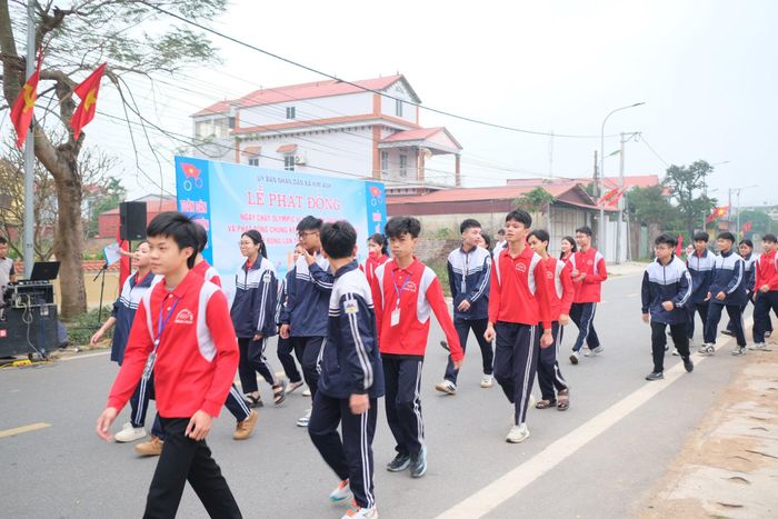Xã Kim Anh khuyến khích thành lập các câu lạc bộ phù hợp với nhu cầu của nhân dân trong bảo tồn phát triển văn hóa nghệ thuật cũng như trong rèn luyện thể dục thể thao. Ảnh: Sỹ Hào