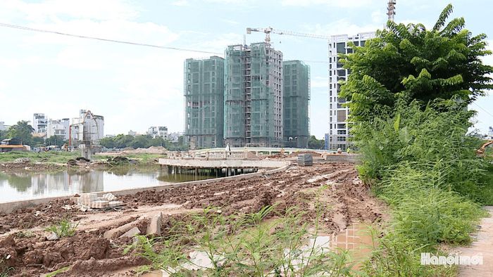 Hồ điều hòa Tư Đình được đầu tư, cải tạo. Ảnh: Lại Tấn