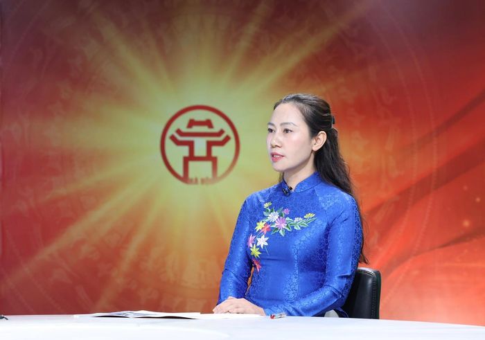 Bà Đỗ Thu Nga, Chủ tịch UBND xã Đa Phúc trao đổi tại Chương trình. Ảnh: Thanh Hải