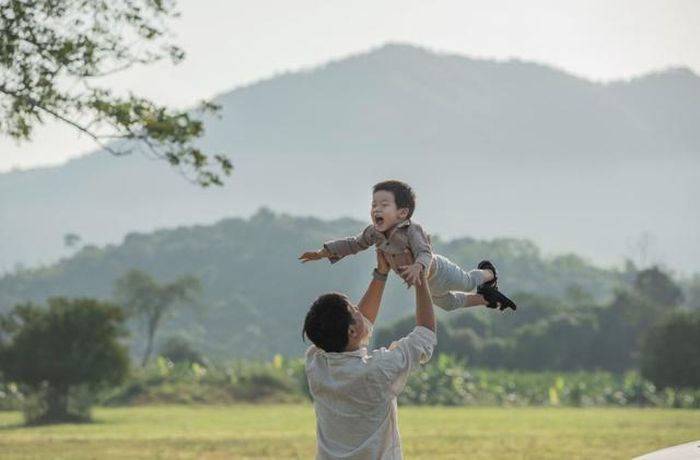Giáo dục tự do không đồng nghĩa với việc xóa bỏ mọi quy tắc. Ngược lại, trẻ càng được tự do thì càng cần hiểu rõ đâu là giới hạn cần tôn trọng. Ảnh minh họa