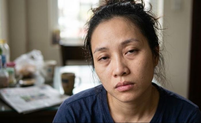Nhiều người đầu tư không ít tiền vào mỹ phẩm chăm sóc da nhưng kết quả vẫn không như kỳ vọng, da vẫn xỉn màu, thiếu sức sống. Ảnh minh họa AI