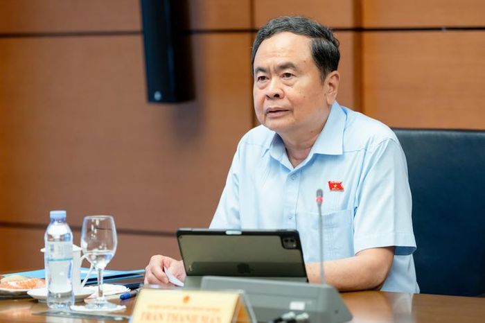 Chủ tịch Quốc hội đề nghị cơ quan soạn thảo tiếp tục rà soát để có thể cắt giảm thêm. Ảnh: Media Quốc hội