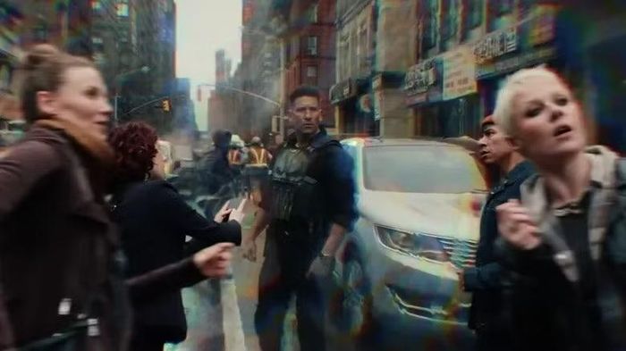 Năng lực của Jean Grey ảnh hưởng tới nhiều người dân New York.