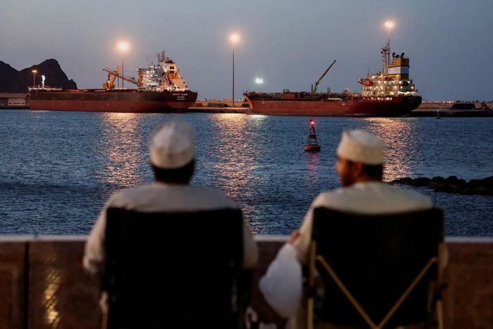 Tình hình eo biển Hormuz vẫn căng thẳng. Ảnh: Reuters.