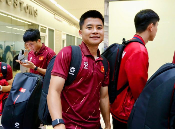  Nụ cười của Lê Phạm Thành Long, cầu thủ vừa có lần đá chính đầu tiên tại ASEAN Cup 2026 khi được HLV Kim điền tên vào đội hình xuất phát trận gặp tuyển Indonesia. Ảnh: VFF 