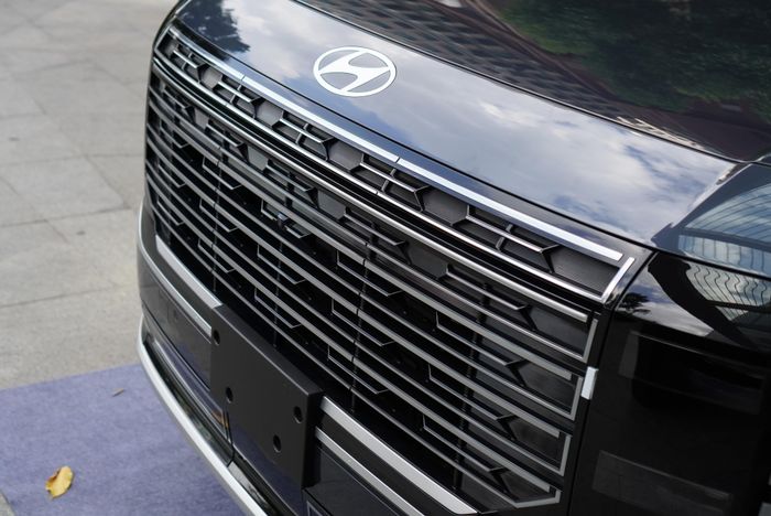  Lưới tản nhiệt họa tiết kim cương trên Palisade hybrid. 