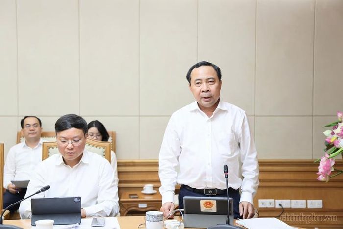 Bộ trưởng Bộ Khoa học và Công nghệ Vũ Hải Quân góp ý xây dựng Đề án Chiến lược quốc gia về thu hút, trọng dụng nhân tài trong các ngành, lĩnh vực mũi nhọn chiến lược - Ảnh: VGP/Thu Giang