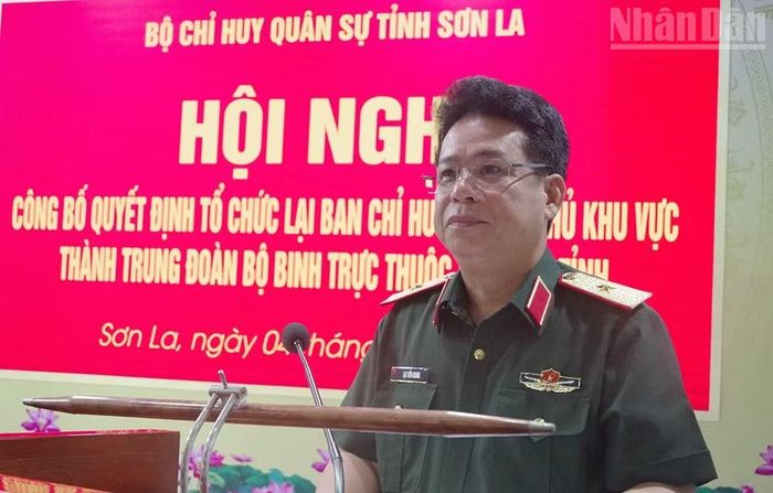 Thiếu tướng Lại Tiến Giang, Phó Tham mưu trưởng Quân khu 2 phát biểu tại Hội nghị công bố các quyết định của Bộ Quốc phòng.