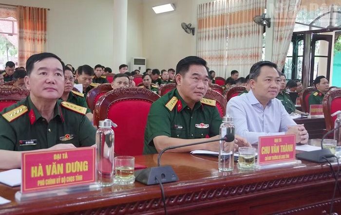 Các đại biểu dự Hội nghị công bố các quyết định của Bộ Quốc phòng tại Sơn La.