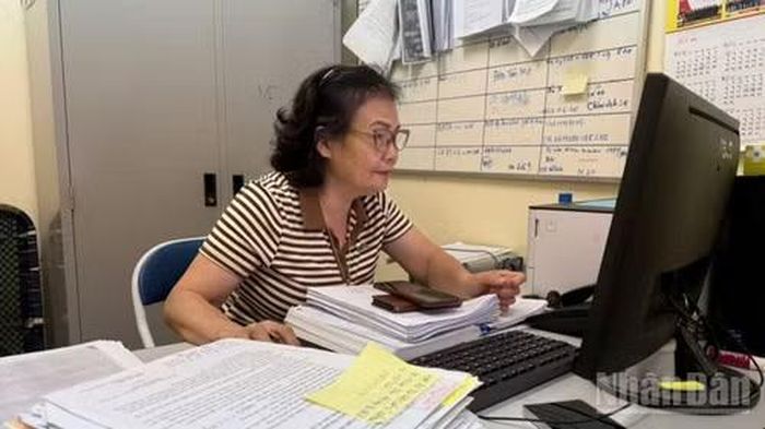 Góc làm việc của bà Trần Thị Oanh Lan. (Ảnh: KIM DUNG)