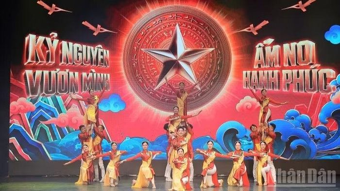 Tiết mục nghệ thuật chào mừng Đại hội. (Ảnh: PHẠM TUẤN ANH)